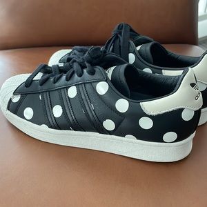 Adidas Superstar black white polka dots size 7
